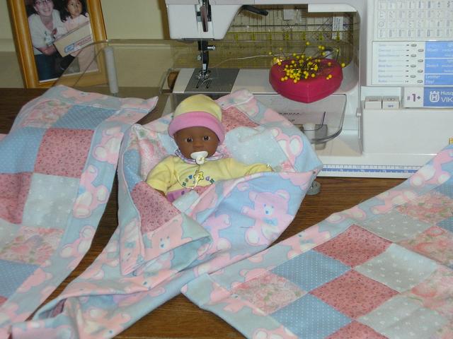 Shoebox Doll Quilts